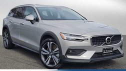 2025 Volvo V60 Cross Country B5 Plus