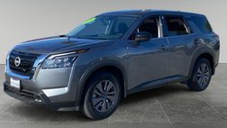 2025 Nissan Pathfinder S