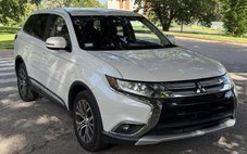2016 Mitsubishi Outlander ES S-AWC