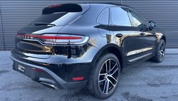 2022 Porsche Macan Base
