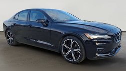 2024 Volvo S60 B5 Core Dark Theme