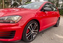 2017 Volkswagen Golf GTI Sport