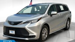2023 Toyota Sienna LE 8-Passenger