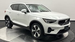 2025 Volvo XC40 B5 Plus Bright Theme