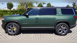 2023 Rivian R1S Adventure