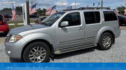 2011 Nissan Pathfinder LE