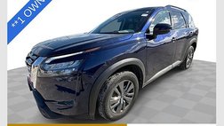 2023 Nissan Pathfinder SV