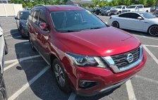 2020 Nissan Pathfinder SV