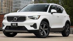 2025 Volvo XC40 B5 Core Bright Theme