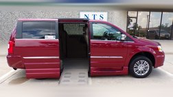2013 Chrysler Town and Country Touring-L