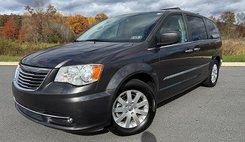 2015 Chrysler Town and Country Touring