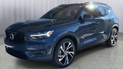 2022 Volvo XC40 T5 R-Design