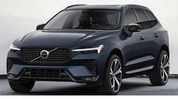 2023 Volvo XC60 B6 Ultimate Dark Theme