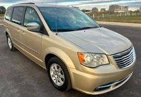 2012 Chrysler Town and Country Touring-L