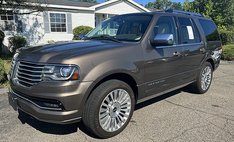2015 Lincoln Navigator Base