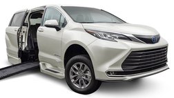 2023 Toyota Sienna XLE 7-Passenger