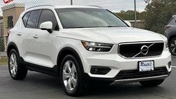 2022 Volvo XC40 T5 Momentum