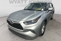 2023 Toyota Highlander Hybrid LE