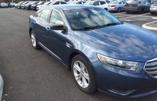 2018 Ford Taurus SE