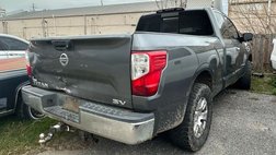 2017 Nissan Titan SV