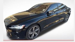 2021 Volvo S60 Recharge T8 R-Design