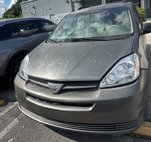 2004 Toyota Sienna CE