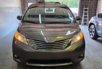 2014 Toyota Sienna XLE