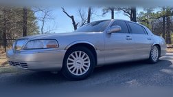 2005 Lincoln Town Car Signature