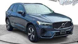 2024 Volvo XC60 Recharge T8 Plus Dark Theme