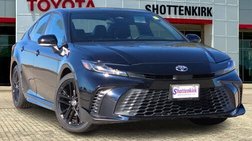 2025 Toyota Camry SE FWD