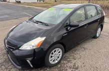 2014 Toyota Prius v Three