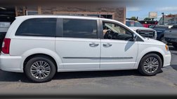 2014 Chrysler Town and Country Touring-L