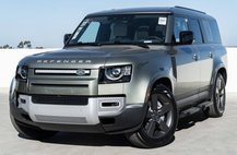 2025 Land Rover Defender 130 P300 S