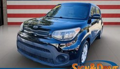 2017 Kia Soul Base