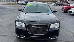 2018 Chrysler 300 Touring