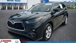 2022 Toyota Highlander LE