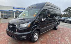 2025 Ford Transit XLT