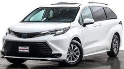 2024 Toyota Sienna LE 8-Passenger