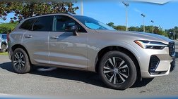 2025 Volvo XC60 B5 Core Dark Theme