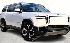 2023 Rivian R1S Adventure