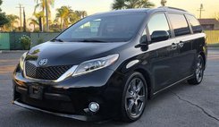 2017 Toyota Sienna SE 8-Passenger