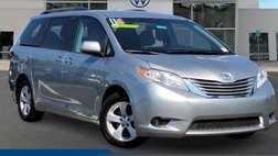 2016 Toyota Sienna LE 7-Passenger Auto Access Seat