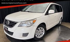 2012 Volkswagen Routan SE