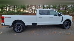 2025 Ford Super Duty F-350 Platinum