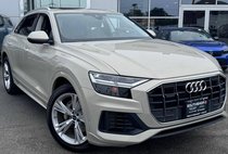 2022 Audi Q8 quattro Premium Plus 55 TFSI