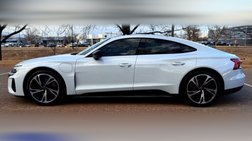 2023 Audi e-tron GT quattro Premium Plus