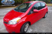 2013 Toyota Yaris LE 2dr Hatchback