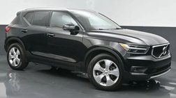 2022 Volvo XC40 T5 Momentum