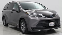 2021 Toyota Sienna LE 8-Passenger