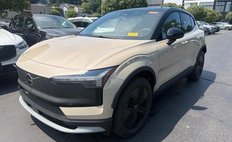 2026 Volvo EX30 Cross Country Twin Ultra